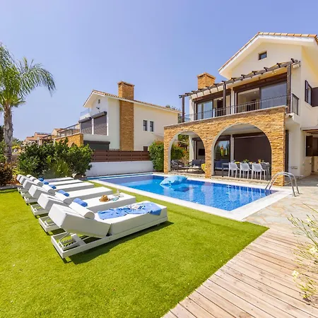 Villa Ionion H5 *