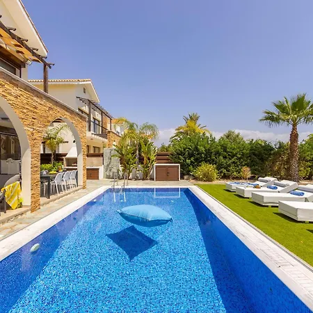 Villa Ionion H5 *