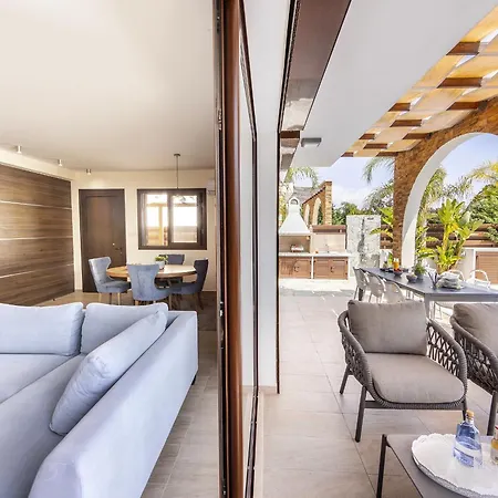 Villa Ionion H5 *