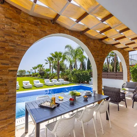 Villa Ionion H5 *