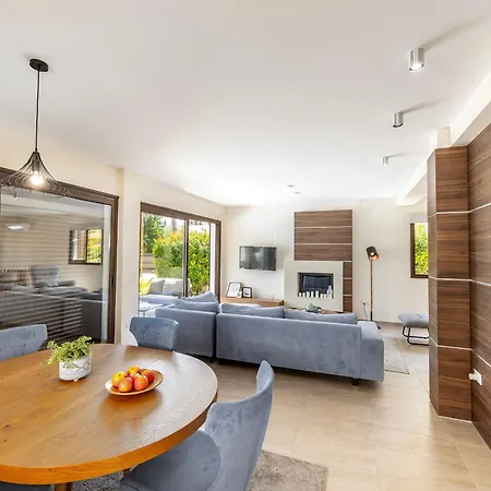 Villa Ionion H5 Ayia Napa